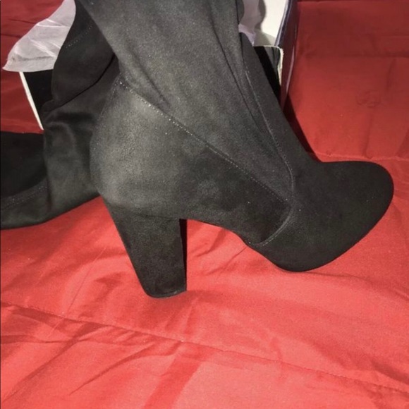 Thigh high black boots - Picture 2 of 3